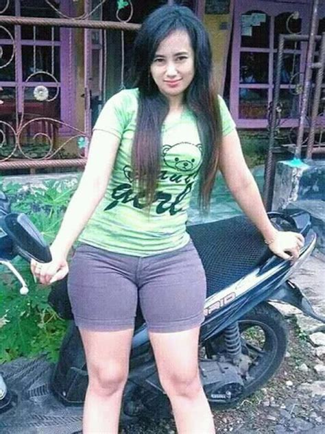 tante cantik bugil|Si Cantik Montok Lagi Pamer Keindahan Tubuh